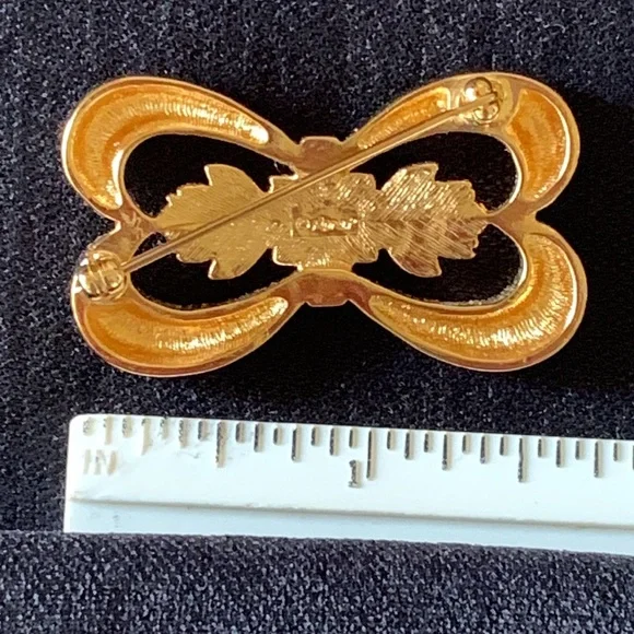 Monet Christmas bow brooch - Picture 2 of 4